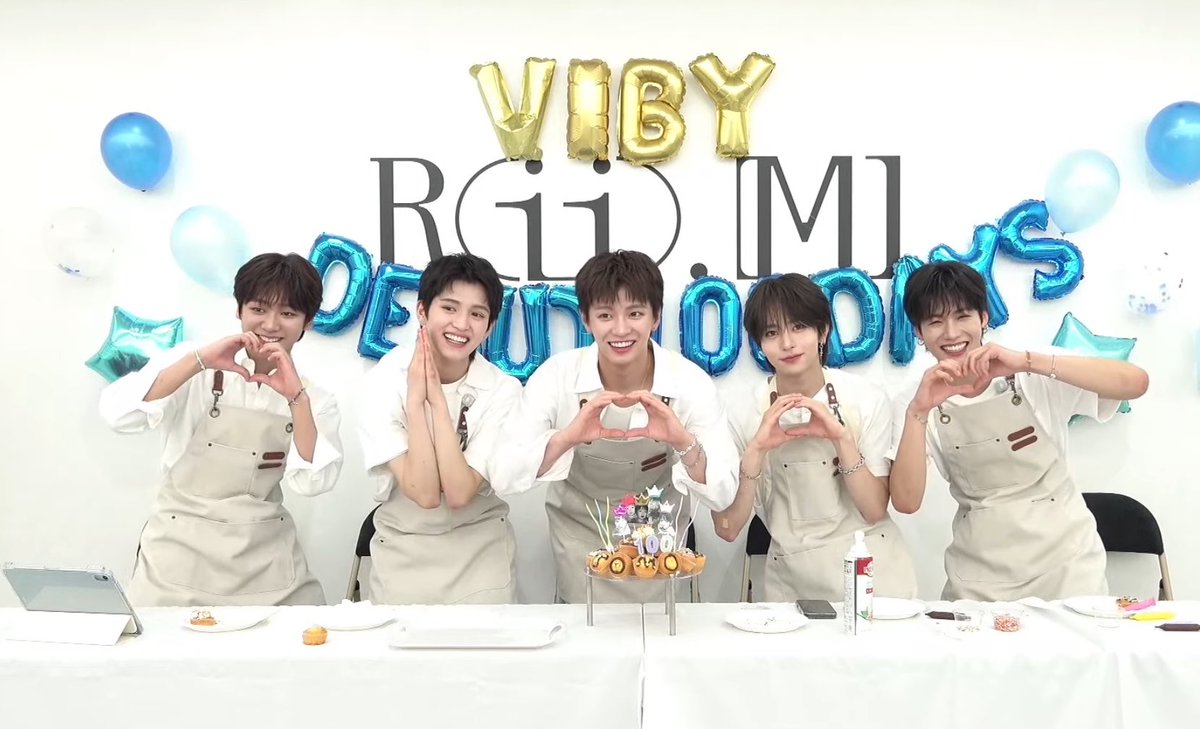 _ryohachan22's tweet photo. 𝐕𝐈𝐁𝐘 𝐃𝐄𝐁𝐔𝐓 𝟏𝟎𝟎𝐃𝐀𝐘𝐒( UT ̫ T)ﾉ💮💕

100DAYS おめでとう🥳🎀

 #VIBY  #VIBYデビューおめでとう  #TOMO  #VIBYDEBUT100DAYS https://t.co/xNv0jcve4N