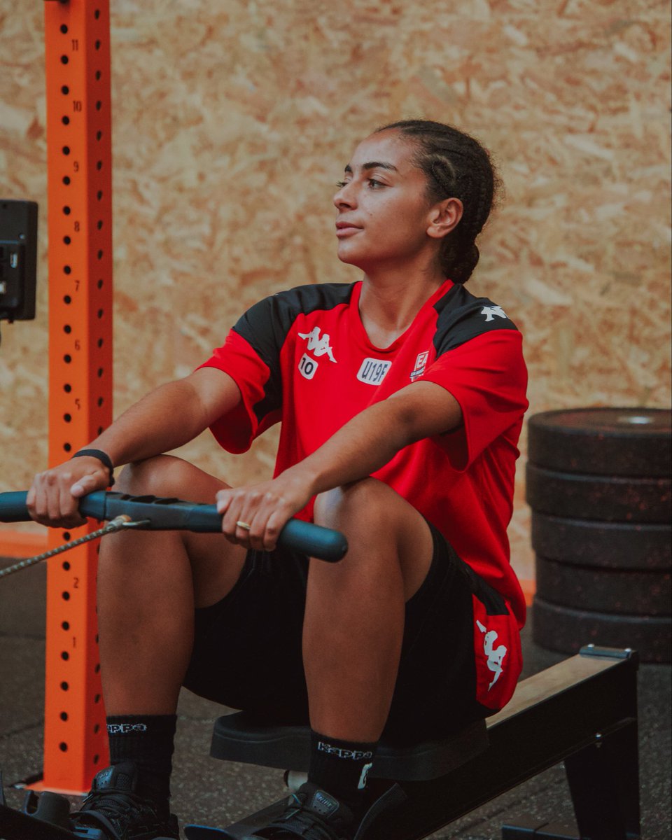 EAG_feminines's tweet photo. Au programme ce matin : 𝐮𝐧𝐞 𝐬𝐞́𝐚𝐧𝐜𝐞 𝐝𝐞 𝐦𝐮𝐬𝐜𝐮𝐥𝐚𝐭𝐢𝐨𝐧 chez notre partenaire CrossFit Galian. 💪

#EnAvant #WarRaok https://t.co/kAeuTptnOK