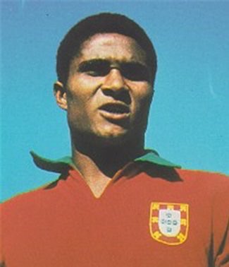 crxxnaldo's tweet photo. Cristiano Ronaldo vs Eusébio
[FIFA World Cup Qualifiers]

• Games:
Ronaldo: 52 - Eusébio: 18

• Mins:
Ronaldo: 4,361 - Eusébio: 1,526

• Goals:
Ronaldo: 41 - Eusébio: 12

• NPG:
Ronaldo: 36 - Eusébio: 11

• Successful Qualification Campaigns::
Ronaldo: 6/6 - Eusébio: 1/4 https://t.co/5bbdSVEPMc