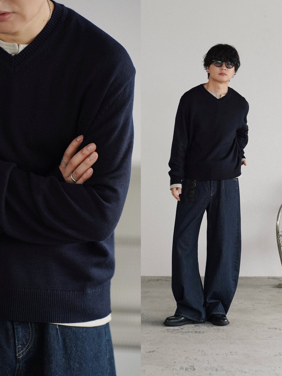 genji_official_'s tweet photo. 秋支度はやっぱりニットから…🧶

WYMで人気のカーディガンとVネックの2型がいよいよ明日!!

去年すぐ完売したモヘヤ混のニットカーデ
今年は編み地を7Gのローゲージに変えて、度目を調整して重くならない軽さに。製品洗いのあと微起毛をかけてるから、糸本来のやわらかい起毛感。衿も立体的に作り直したので、羽織るだけで首元がきれいに決まる。
今季からXS���イズもご用意してます！

もう一型は、26SSで完売したシルク混のVネック（新色ダークネイビー）あまり使われない9Gの編み機で編んだ絶妙な肉感で、一枚でも安っぽく見えない。横幅と深さを計算したVネック設計にしています…¥4,400

明日10/2(金)12時~ZOZOTOWN