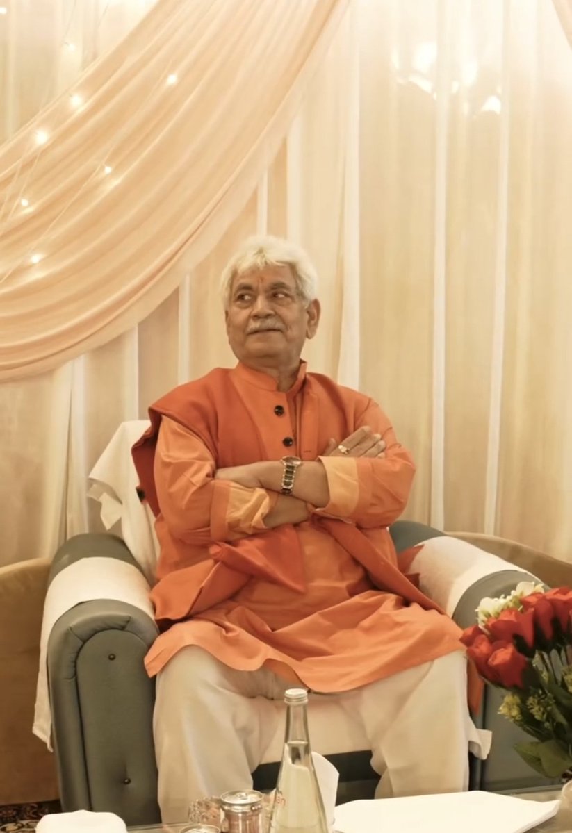 TheKashmirToday's tweet photo. LG Manoj Sinha Visits Faza Zainab Om Mehfil Rukhsati https://t.co/Nmzz7r4OqM