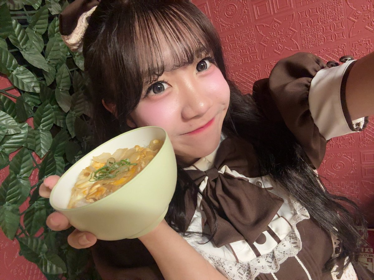_AMASTAGE_minon's tweet photo. 退勤してます👶🏻
大先輩がつくる親子丼最強だった🎀✨

ぷち！にねんせいのひ！初めて出勤被る方がほとんどで皆可愛くて優しくてすてきだった( ⸝⸝⸝ʚ̴̶̷̆ωʚ̴̶̷̆⸝⸝)🩵

次はふれっしゅの次の日に居ます！
この日は感想を聞きたいからたくさん会いたい🫵🏻 https://t.co/ew24LfZLAV