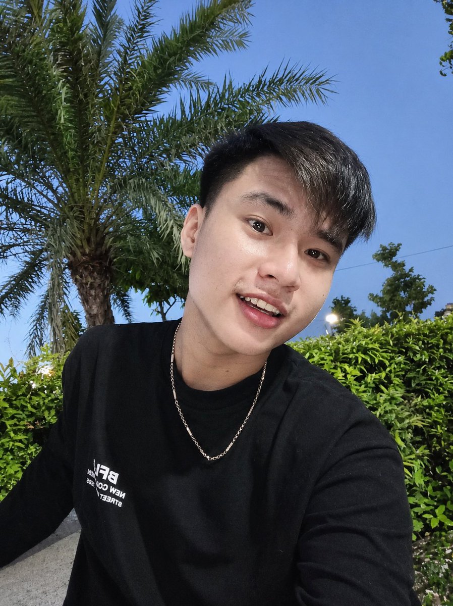 nhthuy453597920's tweet photo. “Mặt hiền, tâm hồn lầy. 🤭💕” https://t.co/cUvZOboGM8