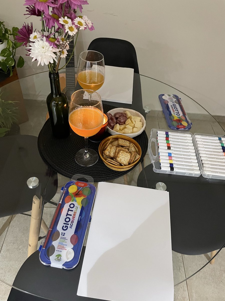 FedericaBas's tweet photo. Ayer tuve un día culo y cuando llegué mi varón me estaba esperando con este planazo 🥹❤️‍🩹 https://t.co/deqqOrX54Y