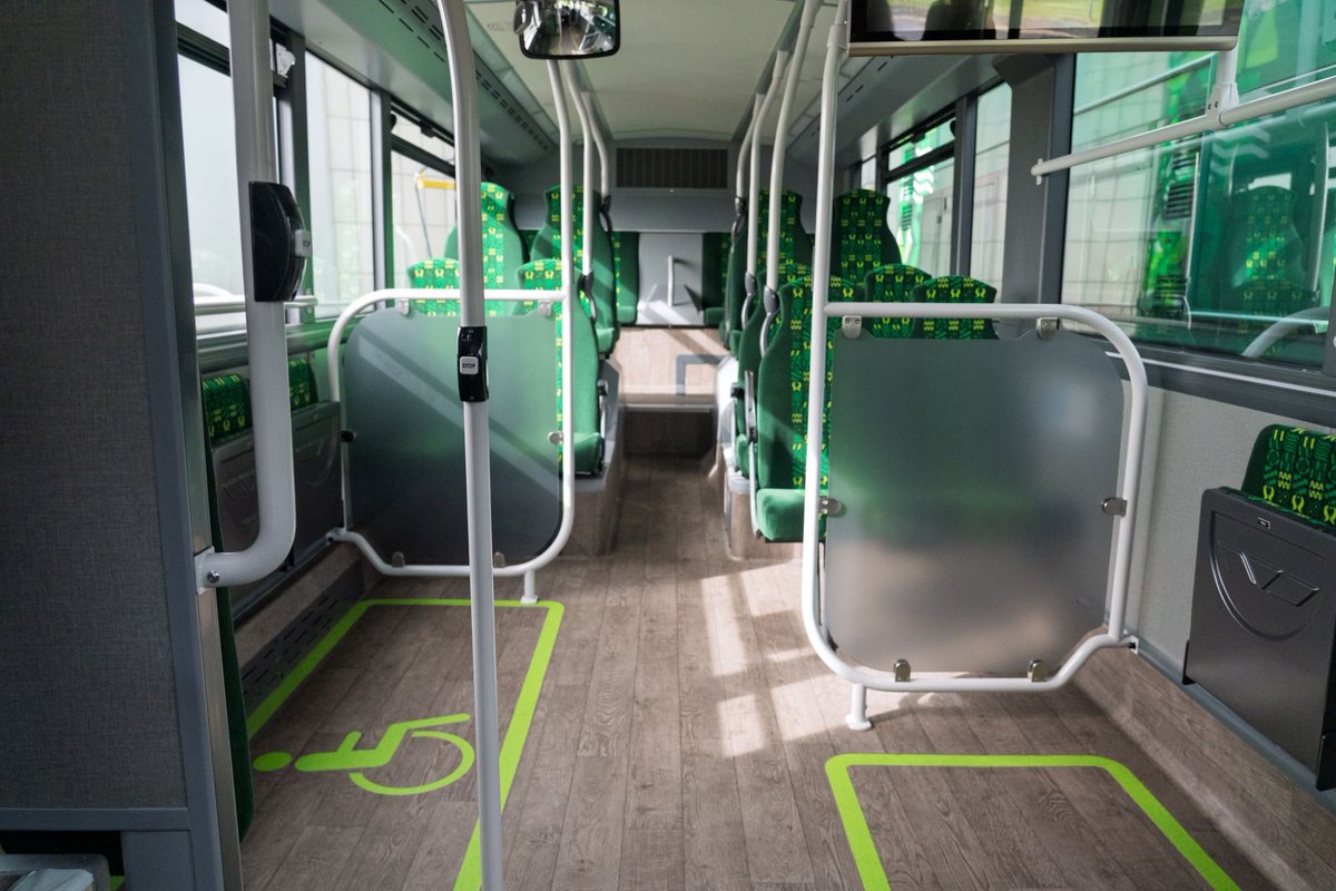 CLondoner92's tweet photo. Mayor Tracy Brabin has visited Wrightbus to see new Weaver Network electric buses being built for West Yorkshire. Almost 200 buses will enter service from spring 2027 as part of the region’s move to franchised bus services, bringing services under public control.

Read more ⤵️ https://t.co/ywLESXxCyq