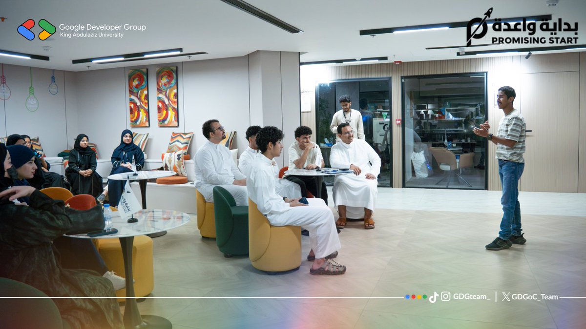 gdgoc_team's tweet photo. أُقيمت ورشة Own the Stage، لتطوير مهارات الحضور والتواصل والتعبير، من خلال أنشطة وتطبيقات تفاعلية جمعت بين التعلّم والتجربة.

نستعرض لكم جانبًا من أبرز محطات الورشة التي جمعت بين المعرفة والتطبيق🚀🎤.

ونقدر شراكتنا مع @pRmiSingStart التي أسهمت في دعم الورشة واتاحت لنا بيئة مناسبة للتعلم والتفاعل وتطوير المهارات⭐️.

#المسرح_لك | #GDGoC