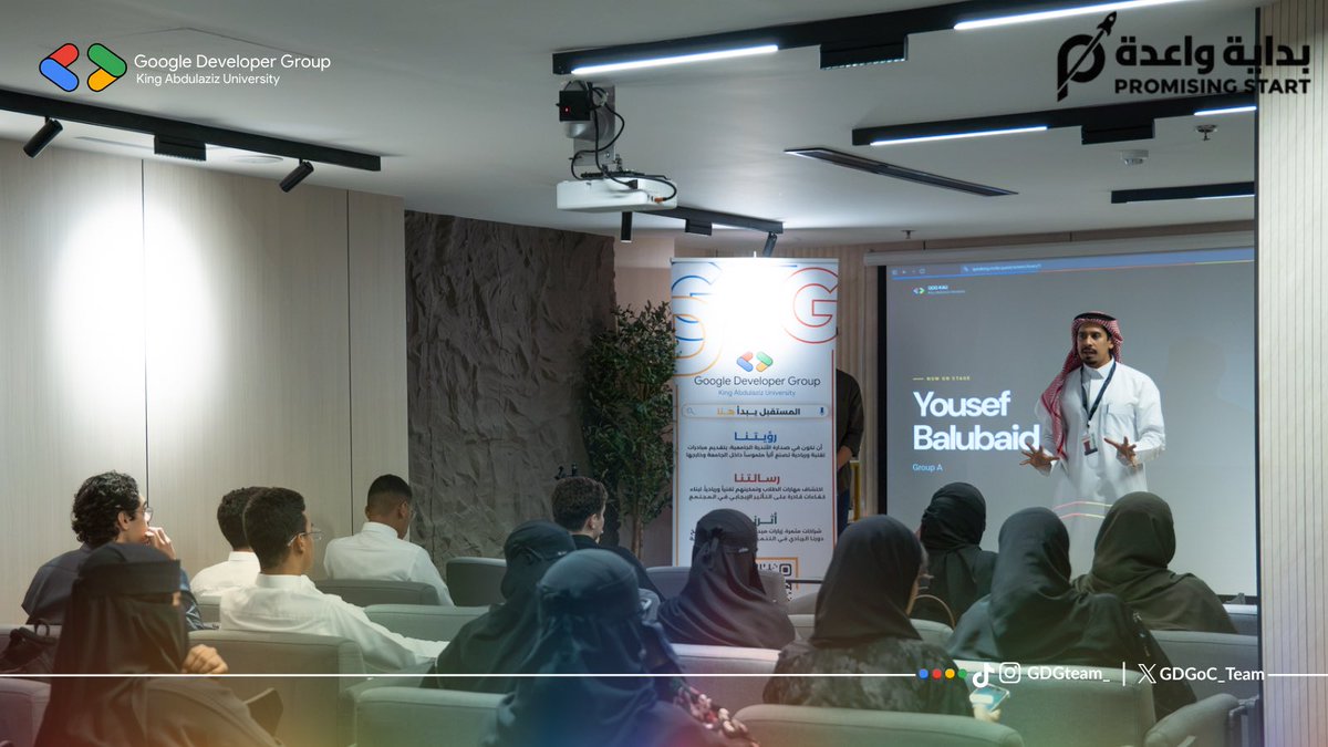 gdgoc_team's tweet photo. أُقيمت ورشة Own the Stage، لتطوير مهارات الحضور والتواصل والتعبير، من خلال أنشطة وتطبيقات تفاعلية جمعت بين التعلّم والتجربة.

نستعرض لكم جانبًا من أبرز محطات الورشة التي جمعت بين المعرفة والتطبيق🚀🎤.

ونقدر شراكتنا مع @pRmiSingStart التي أسهمت في دعم الورشة واتاحت لنا بيئة مناسبة للتعلم والتفاعل وتطوير المهارات⭐️.

#المسرح_لك | #GDGoC