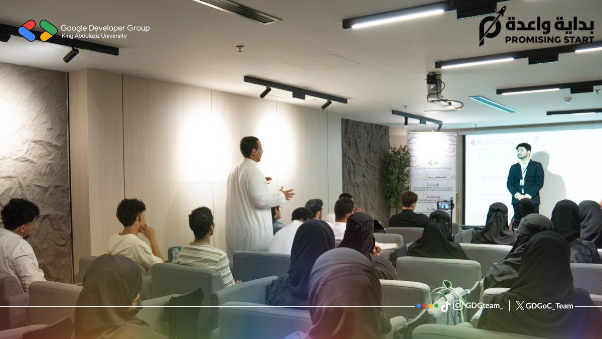 gdgoc_team's tweet photo. أُقيمت ورشة Own the Stage، لتطوير مهارات الحضور والتواصل والتعبير، من خلال أنشطة وتطبيقات تفاعلية جمعت بين التعلّم والتجربة.

نستعرض لكم جانبًا من أبرز محطات الورشة التي جمعت بين المعرفة والتطبيق🚀🎤.

ونقدر شراكتنا مع @pRmiSingStart التي أسهمت في دعم الورشة واتاحت لنا بيئة مناسبة للتعلم والتفاعل وتطوير المهارات⭐️.

#المسرح_لك | #GDGoC