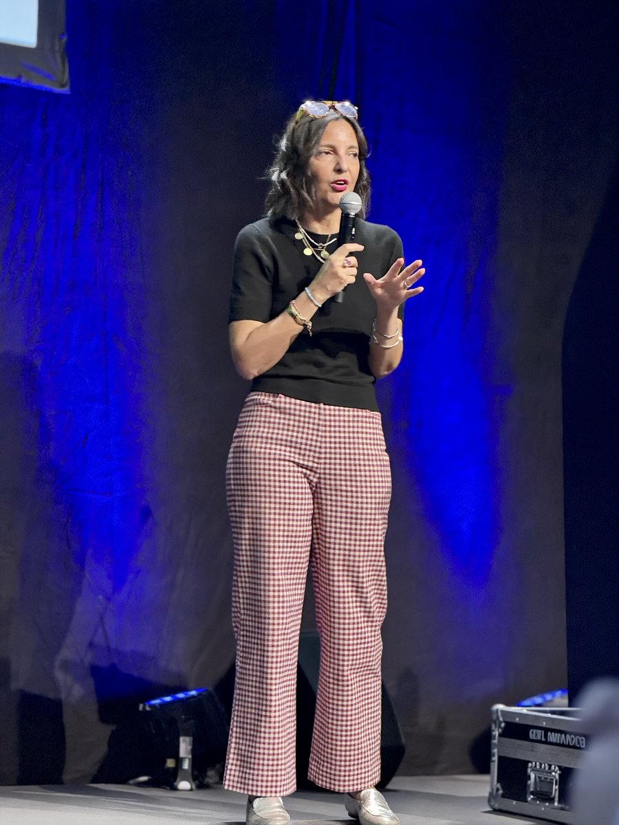 nerdabetic's tweet photo. In loving memory of Bastian Hauck. @RenzaS paying tribute to @dedocORG founder Bastian at #EASD2026 dedoc symposium. https://t.co/MWvIArCb12