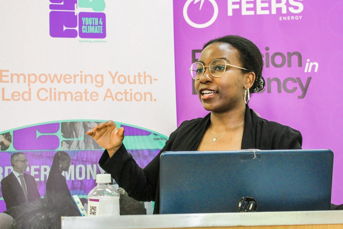feers_system's tweet photo. Just Energy Transition Presentation 📌

"A just energy transition must leave no one behind"

Ms. Segale challenged students to study Botswana's energy policies, prepare for green economy jobs and develop innovations with measurable impact that serve marginalized communities. https://t.co/fid7pHFuj4