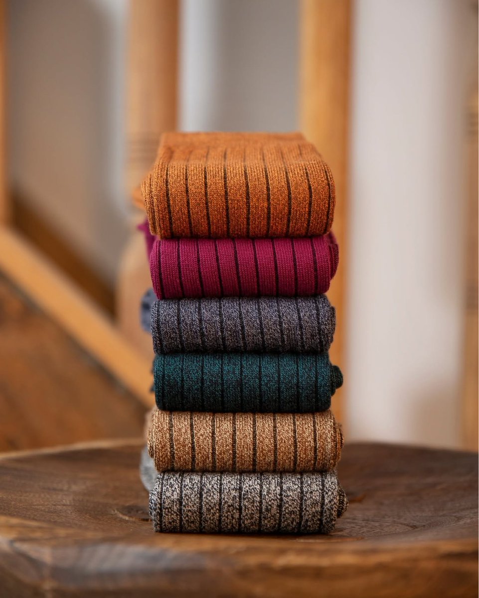 sockshopuk's tweet photo. Socks that match the leaves outside your window 🍂 Golden mustard, burnt red, toasted beige and deep teal.

What colour is your sock drawer missing this season?🧦 https://t.co/Crag7si6SB