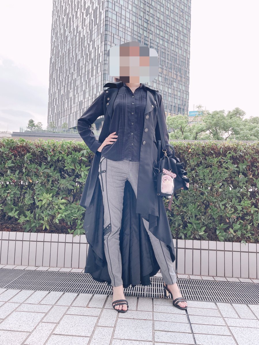 Lula_Labo's tweet photo. 着方うんぬん、メゾンじゃなきゃうんぬん
なんて言われたら僕なんて

『どう見てもロリィタではないが一般人でもなく、しかし着ているものはロリィタブランド』

なので立場なんかないわよ🥹

ファッションってのは自分が楽しくて他人に迷惑かけなきゃ何でもええんやで https://t.co/x1B2H6Kqnm