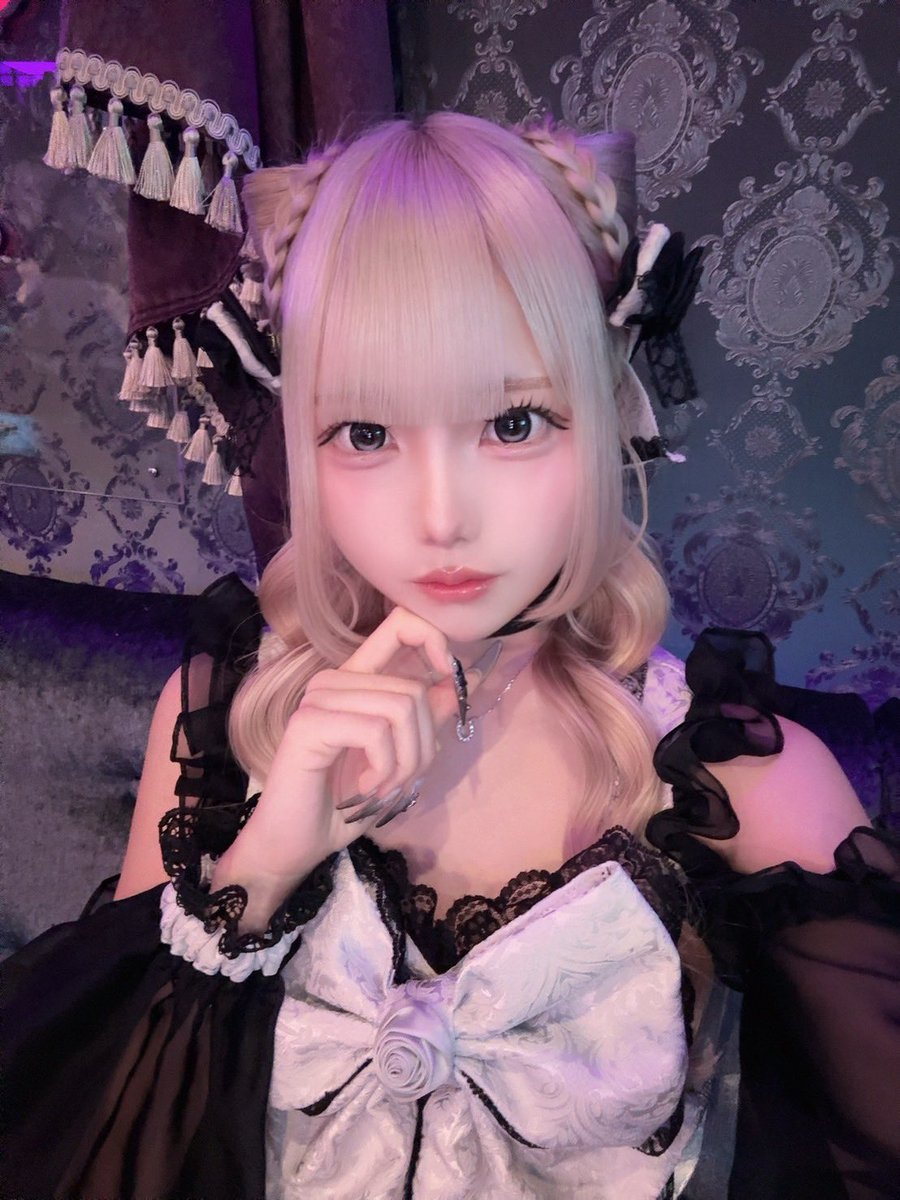 nightmareholic_'s tweet photo. † 𝐍𝐢𝐠𝐡𝐭𝐦𝐚𝐫𝐞 𝐇𝐨𝐥𝐢𝐜 キャスト紹介 †

┈┈┈┈ ♱ ︎┈┈┈┈
やみ(@uqrkill )
誕生日：9月29日
┈┈┈┈ ♱ ︎┈┈┈┈

#メアホリ #新宿コンカフェ #歌舞伎町コンカフェ https://t.co/smAx5O79BQ