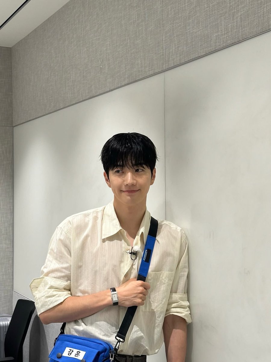 hoonisom52's tweet photo. #누구보다_느린_10월_최애_선점 https://t.co/rmWYw85vIJ