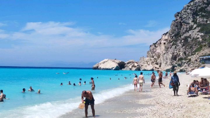 TinyPluharellsz's tweet photo. Everything good, everything magical happens between the months of June and August #mysummer ❤
#levkas #leukada #lefkada_island #leykada #lefkada #leukadaisland #λευκαδα #λευκάδα #discovergreece #visitleukada #visitgreece #kathisma #kathismabeach https://t.co/Ek8kDmw2WP