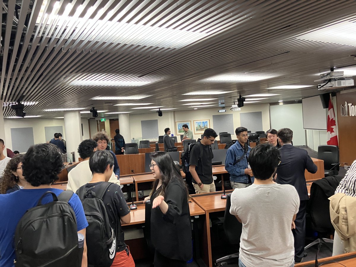 Open_TO's tweet photo. 🎉That's a wrap on our 9th Open Data Jam!

We got to see @TorontoPolice show the tools and technique they use for publishing data, and then saw the apps that folks have built on top of them. 

Jam #10 is Nov 5th!
Register here: https://t.co/igte7IJbWj https://t.co/yaWYaJMiCs