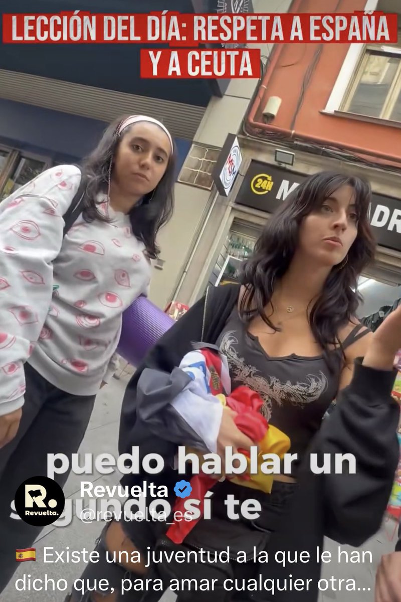 GladiatorAstur's tweet photo. Invasion de garrapatas en la Puerta del Sol.  Pro marroquíes, odiadoras de Ceuta y España y encima españolas.

Que rulen sus caras y las vean sus familias y se les caiga la cara de vergüenza. 

Tan jóvenes y tan miserables . https://t.co/O1SEkbHcLV