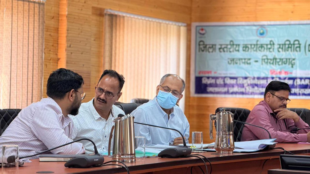 SARRA_UKGOV's tweet photo. DLEC meeting held under the chairmanship of the @DmPithoragarh . DPRs for Lateshwar Mahadev Naula-Dhara and Kalpana Gad under #OneDistrictOneRiver were approved, along with a review of ongoing works.
#SARRA #Pithoragarh #WaterConservation #Uttarakhand
#SpringRejuvenation https://t.co/wAJvYuYTYH