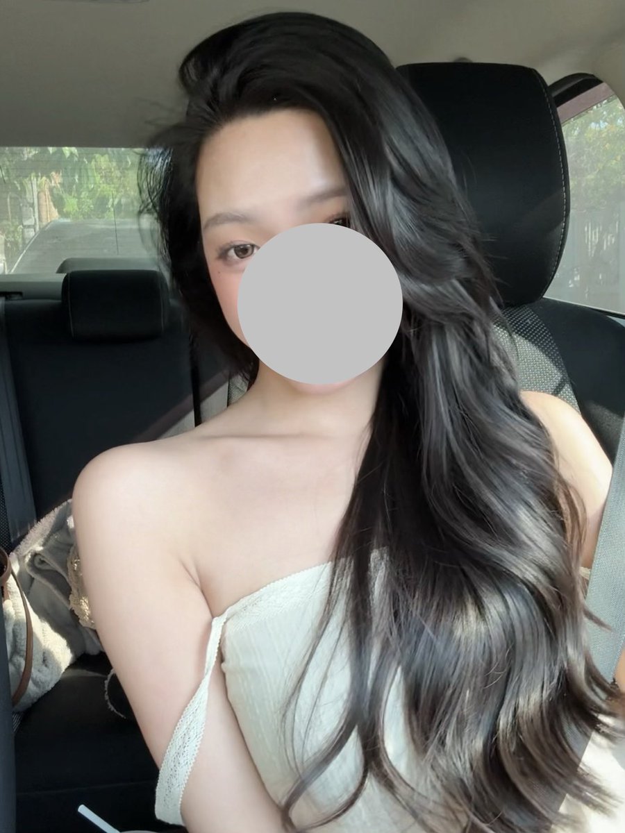 morpormorpaeng's tweet photo. ถ้าไม่นับเรื่องหัตถการทำหน้า สิ่งที่ทำแล้วเปลี่ยนแบบเห็นได้ชัดที่สุดคือผม 55555 เหมือนที่ปอยตรีชฎาเคยพูด ผมสวย = สวยขึ้นทันที ทุกวันนี้ดูแลผมตามที่ช่างญปบอกแล้วผมสุขภาพดีขึ้นมากกกกก คือไม่ต้องเข้าร้านทำเคราตินไรเลย ทำเองได้ที่บ้านจบ https://t.co/0n9Nfow1Ct