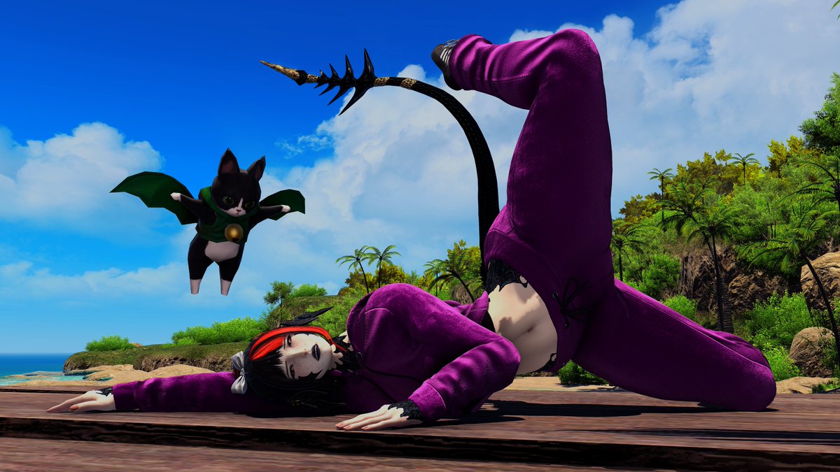 anitantantan's tweet photo. She regrets trying yoga immensely https://t.co/feSmUh7FIS