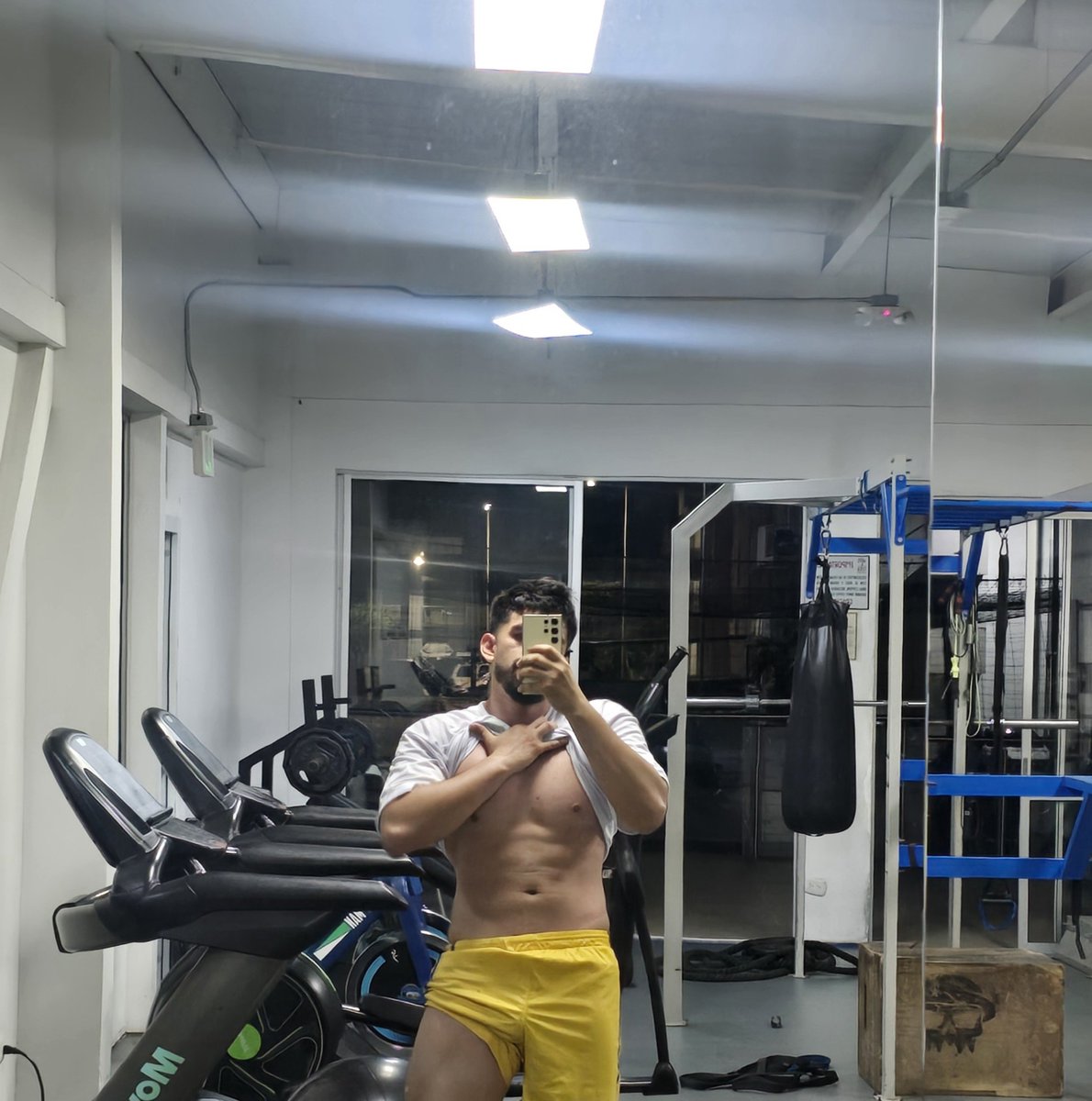 GaelCruz00's tweet photo. 🥵🔥😮‍💨

#gym #fit #hot #latino #men https://t.co/0CjWg7ABOW