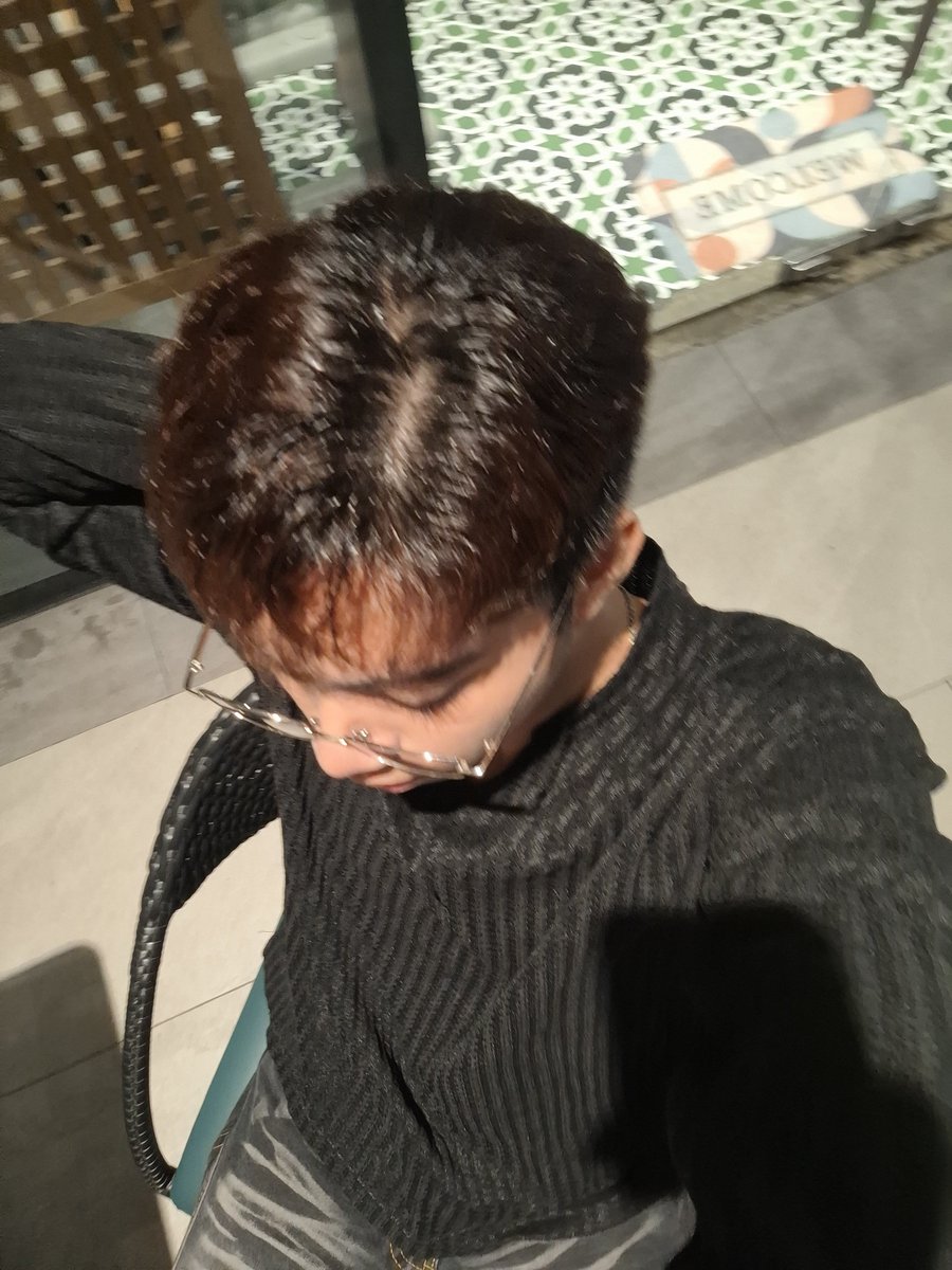 Leebonbon8's tweet photo. Wala bang lalandi sakin jan? :(
#bading https://t.co/0k8wOZSn6b