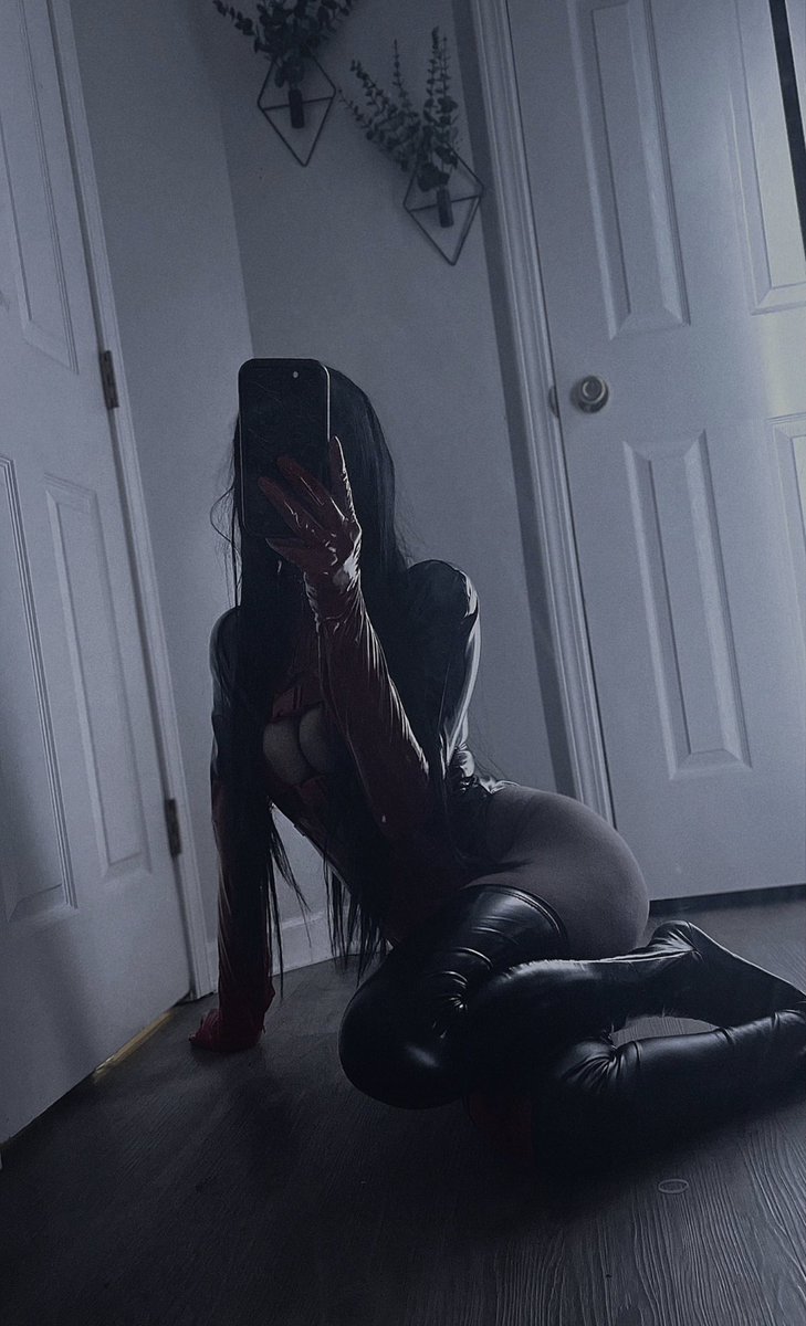 MaiMaimainj's tweet photo. Do I have your attention now ? 💋🖤💦
#cosplay #MarvelRivals #wataa #chudaiㅤ #assworship #ass #hot #sexy #nsfwtwtًً #nsfw #viral #fyp #sellingcontent dm me! https://t.co/NO0ZF9HNhR