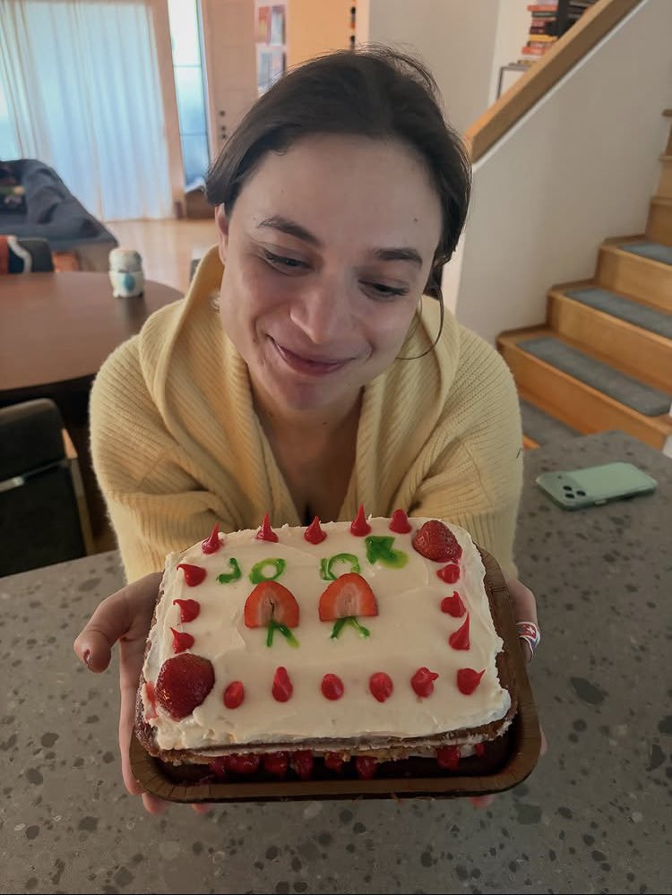 lehangiarratana's tweet photo. happy angela giarratana, aka the people's princess, day to all those who celebrate 🥳 https://t.co/xLEeKvpdIb
