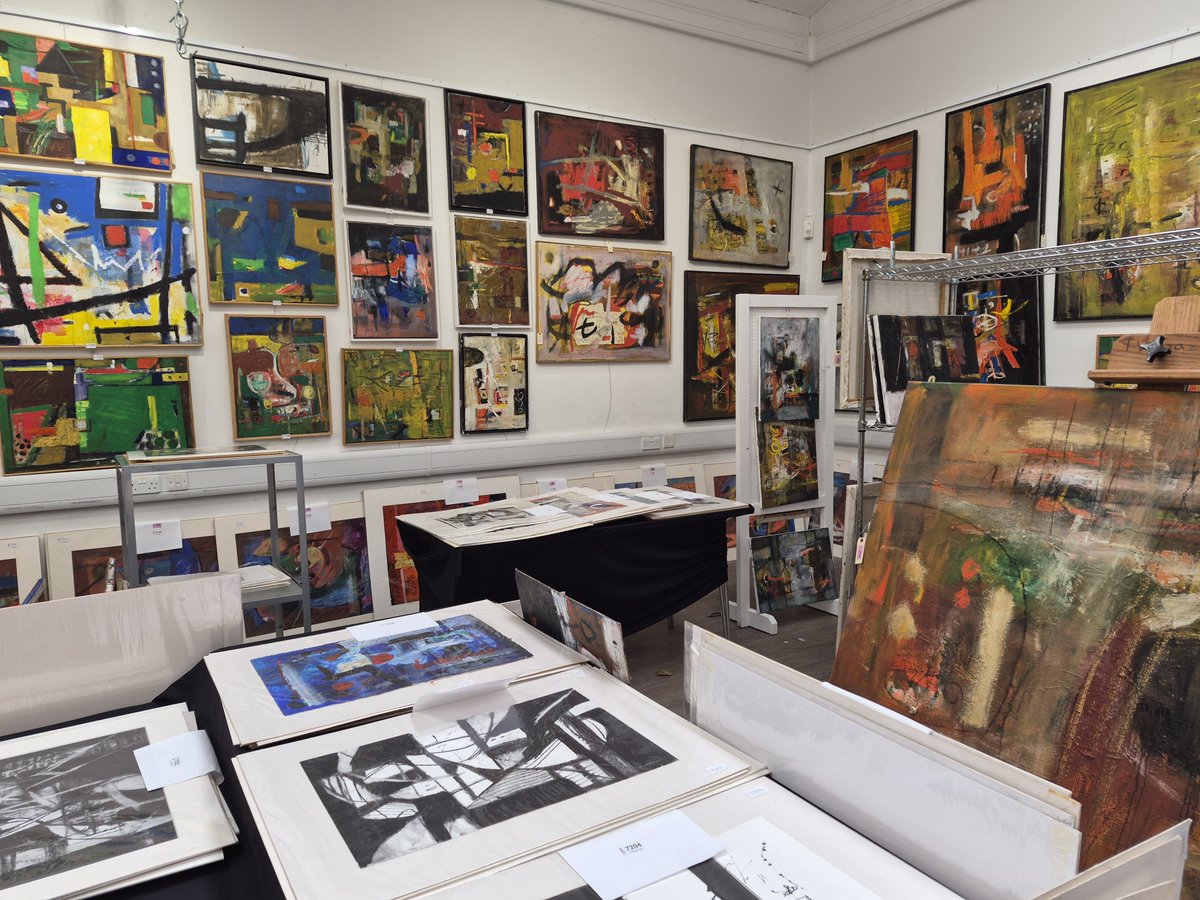 Tenadores2021's tweet photo. The Studio sale of abstract paintings by Norfolk artist Martin Walton - Thursday 8th October. View the catalogue online https://t.co/65BXzuEJJc. Open for viewing on Saturday 3rd October from 10am-1pm. Bid via https://t.co/NzcPkO3Nle or https://t.co/EI3VJeCxhr https://t.co/YPpxeEi1AE