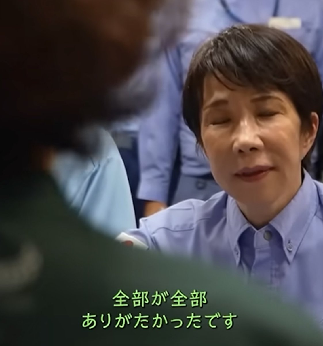 mas__yamazaki's tweet photo. それで大手マスコミが横並びで宣伝したのがこの茶番。ふざけるな、と怒っていいですよね。高市に対してだけでなく、こういう茶番をわかっていながら加担する大手マスコミの幇間記者たちに。

あんたら、権力の犬ですよ。古典的な表現で恐縮ですが、絵に描いたような権力の犬。https://t.co/EqlJMX6iAW https://t.co/TJMPX0LVjF
