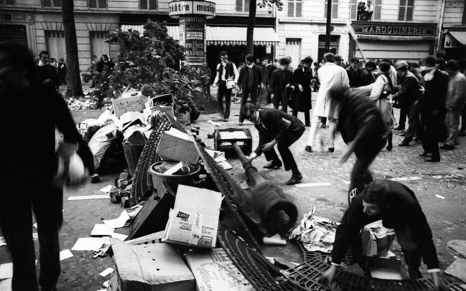 Belmel254733's tweet photo. Du coup mai 68 c'était instrumentalisé par qui? 0 dégradation? 0 affrontement? 
Et tout le monde en parle en mode "jeunesse héroïque" https://t.co/Q131u3xsk3