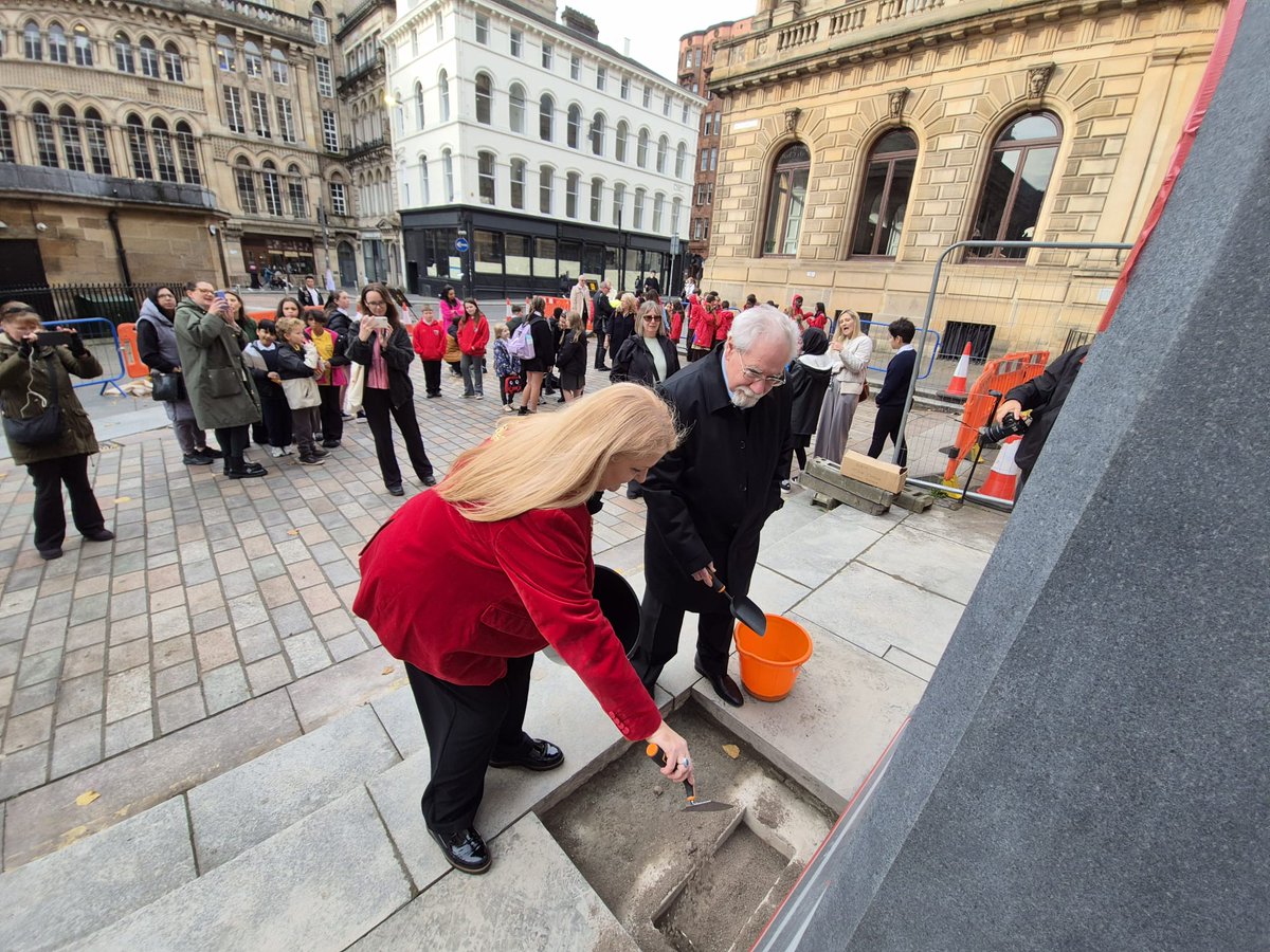 LordProvostGCC's tweet photo. Honoured to join pupils and community members as a time capsule was buried beneath the plinth of Glasgow's new Nelson Mandela monument.

Filled with reflections from young people, it will help carry Mandela's legacy of equality, human rights and anti-racism to future generations. https://t.co/z0RnUD1PbS
