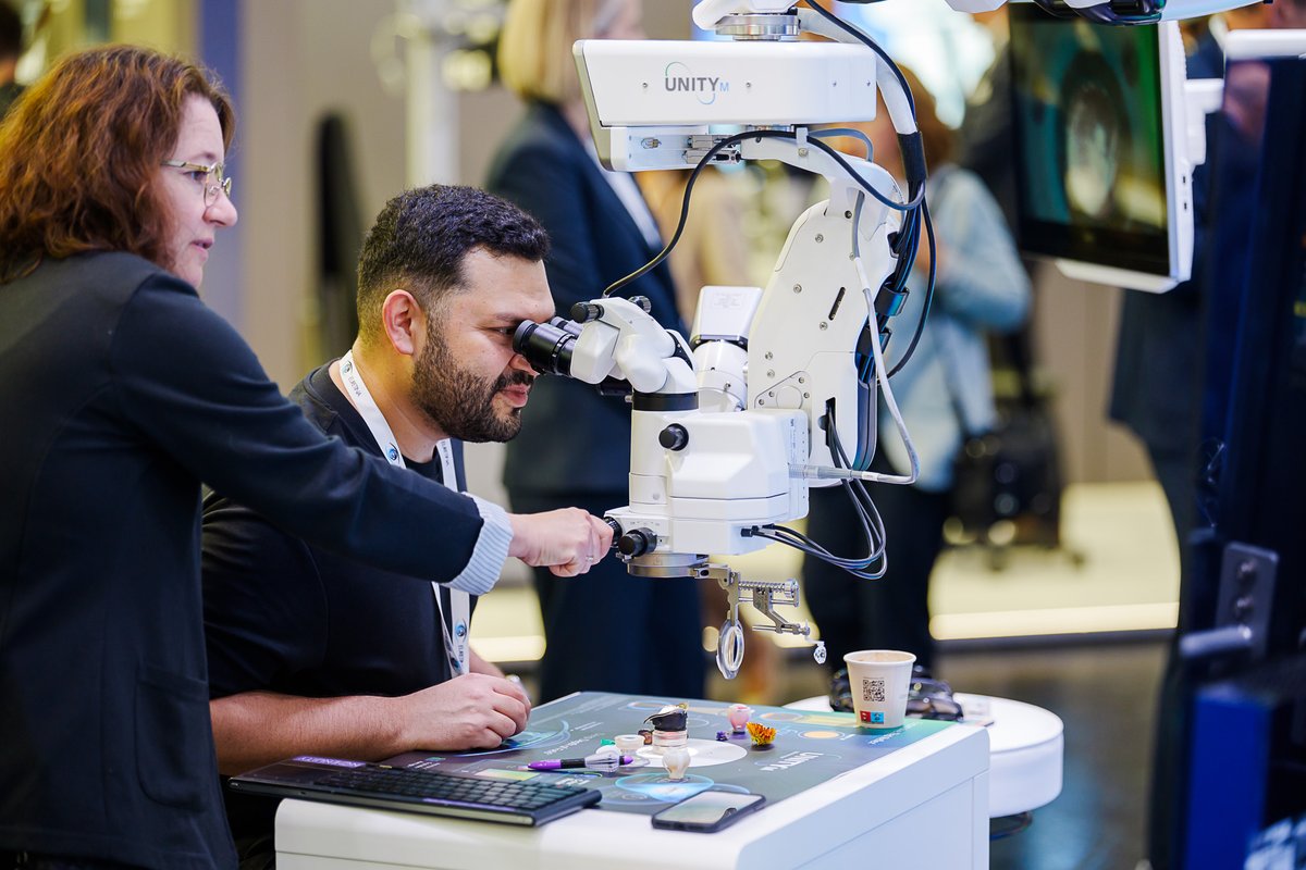 EURETINA's tweet photo. Day 1 in full motion – a quick look around #Euretina26

Thousands of participants. Dozens of sessions. One goal: advancing retina care together.

👥 Who have you reconnected with today?

#RetinaCommunity #CongressLife #EuretinaVienna #Ophthalmology #FutureOfMedicine https://t.co/6BKtCHIESs