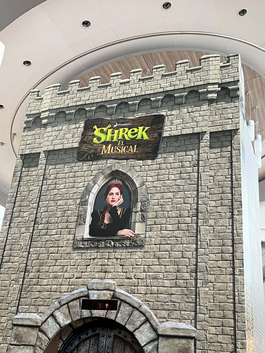 MarRendonMusica's tweet photo. bueno en otras noticias jeje el sabado empiezo ensayos para shrek el musical estoy dms feliz 😭😭😭😭 ya están poniendo en los malls los posters y todo si los ven porfa mándenme foto o etiquétenme🥹🩷🩷🩷 cortesía de @iliana_dennisse jiji🩷 https://t.co/P6WkGullsU