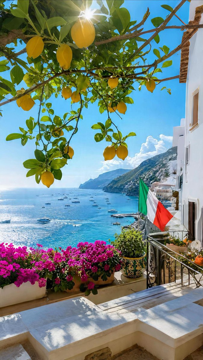 viewsoff's tweet photo. Amalfi Coast, Italy 🇮🇹 https://t.co/RHml97FPPF