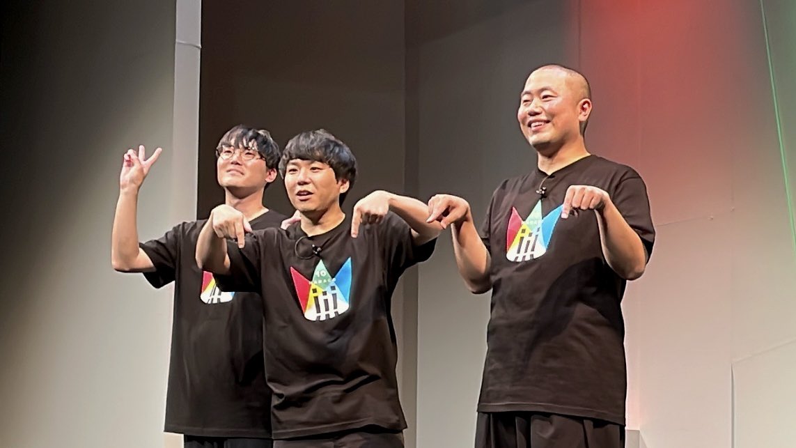 purin1029's tweet photo. ハナコ第10回単独公演『これ』初日を観に行きました☝️今までで1番目が離せなかった単独かもしれません…！ハナコがコントを続けてくれる限り、この世に好きなコントが増え続ける事実、あまりにも嬉しい！#ハナコ単独 https://t.co/YIkevUvrWi