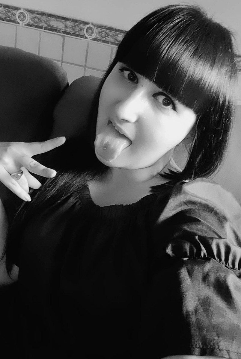 erisangoddess_'s tweet photo. Buscabas una señal para adorarme hoy? Aquí está. 🖤Un recordatorio de que mientras tú piensas en mí, yo me divierto a tu costa. 😉👑

Looking for a sign to worship me today? Here it is. 🖤A reminder that while you're thinking about me, I'm having fun at your expense. 😉👑 https://t.co/u3apxb4ViR