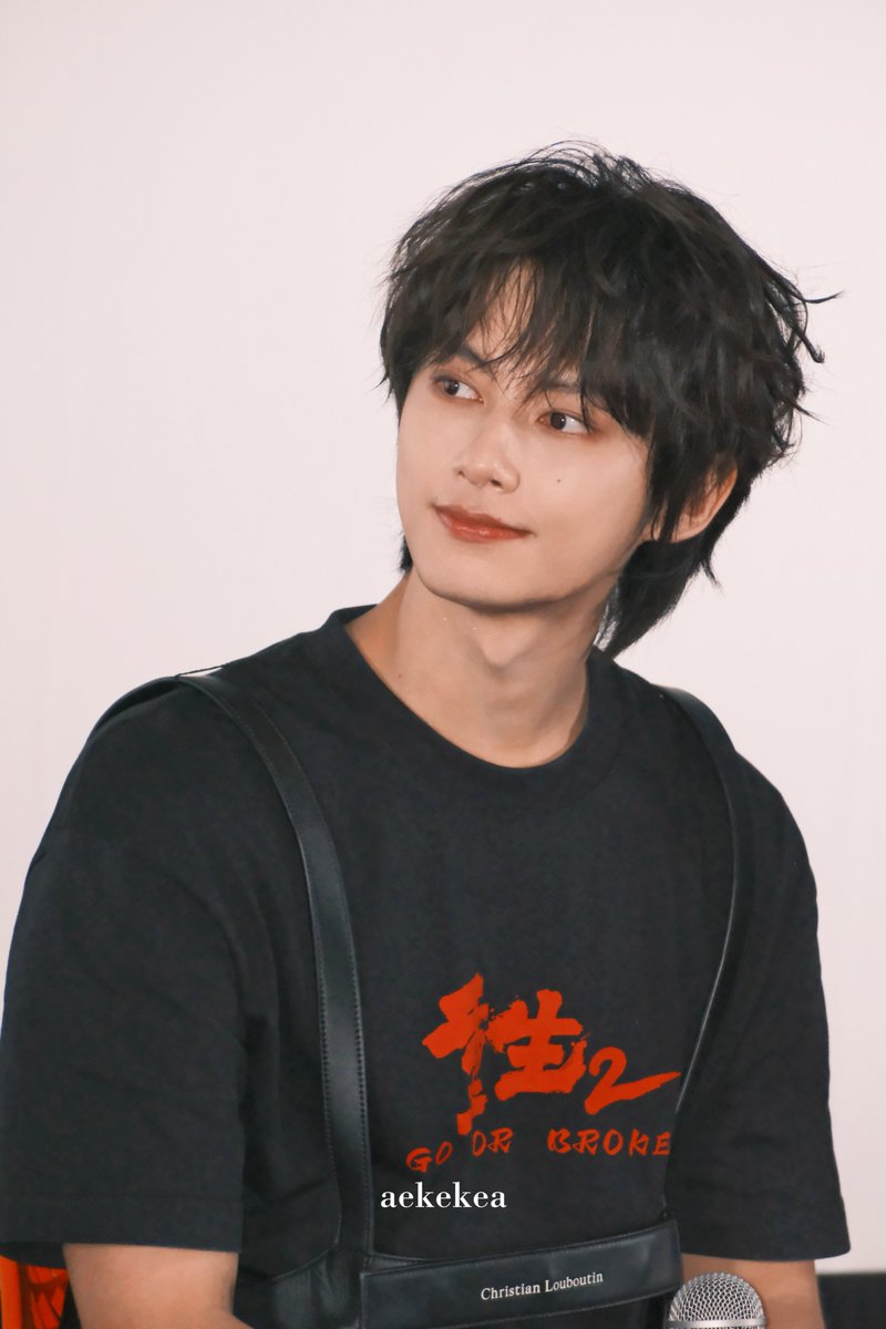 aekekea_0610's tweet photo. 261001 

👊GO FOR BROKE 2 
in SHENZHEN ROADSHOW

👀

#JUNHUI_GoForBroke2
#JUNHUI_SuCheng
#준 #文俊辉 @pledis_17 https://t.co/npxjDzFomW