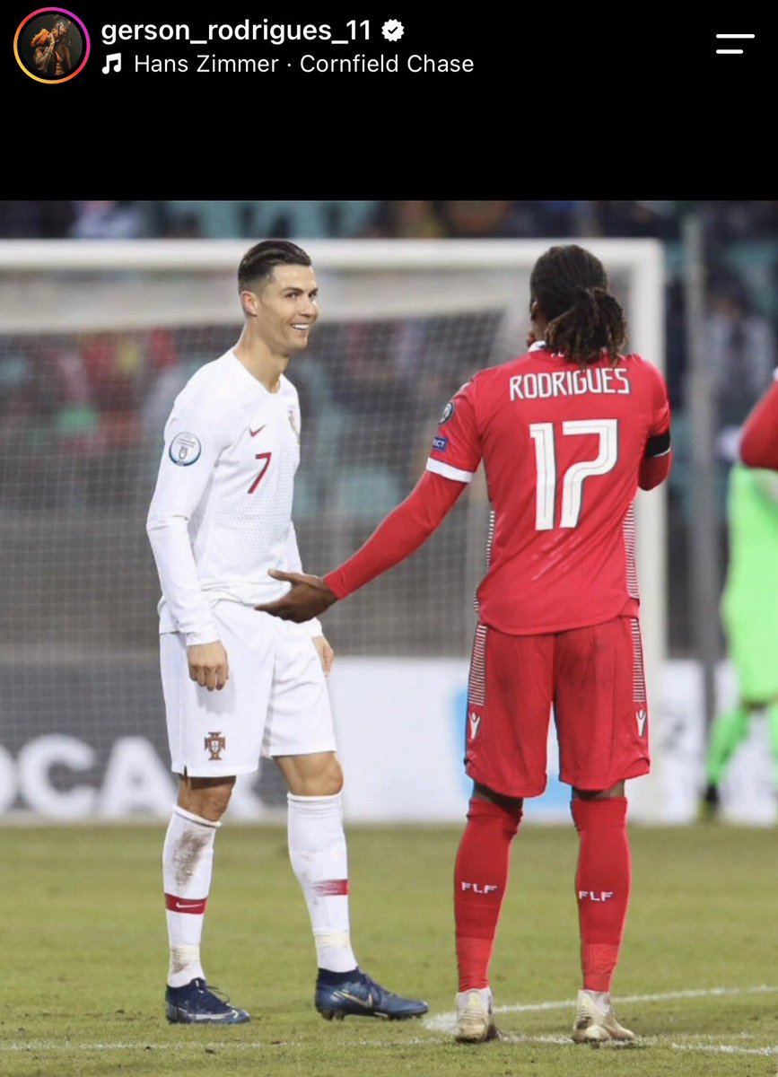 CallHimGoat's tweet photo. 🚨🚨🗣️ جيرسون رودريغيز [لاعب زوريا الاوكراني]:

من إنسانٍ إلى كائنٍ من عالمٍ آخر

واجهتك سبع مرات يا كريستيانو

سبع مرات نظرتُ عبر أرضية الملعب ورأيتُ شيئاً لا ينتمي للبشر

كنت تتحرك ككائنٍ من عالمٍ آخر، ككيانٍ يجسّد العزيمة الخالصة والقوة التي لا تُقهر

أنت لا تنتمي لهذا العالم

لقد علّمني كل صدامٍ معك ما يمكن تحقيقه حين يتجاوز المرء الحدود البشرية

ولكن، إليك ما يفطر قلبي: ذلك الكائن الاستثنائي الذي وضع البرتغال على الخارطة، وجعل العالم يعرف رايتنا

وكان بمثابة نبض أمتنا... كان ينبغي لبلدك أن يمنحك تقديراً مختلفاً، حتى مع اقتراب النهاية. أنت تستحق ذلك التكريم

عندما أخبر الناس أنني من البرتغال، يسألون عن رونالدو

والآن؟ الأمر مؤلم؛ لأنك كنت أكثر من مجرد لاعب؛ كنت صوت البرتغال للعالم

وهذا أكثر ما يحزنني.