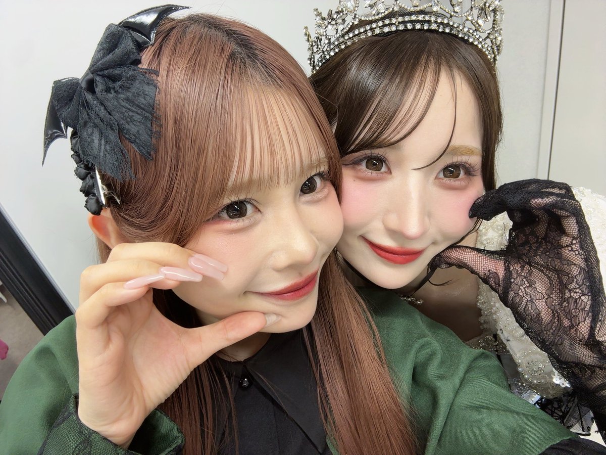 bibian_ct1203's tweet photo. なちさん生誕祭おめでとう🎂

いつももちもちふわふわで
優しくて可愛くて大好きꜝ❤︎⬞♪

じゃーーんっチーム桜餅っo̴̶̷̤⩊o̴̶̷̤💚 https://t.co/SqwCiqjWgt