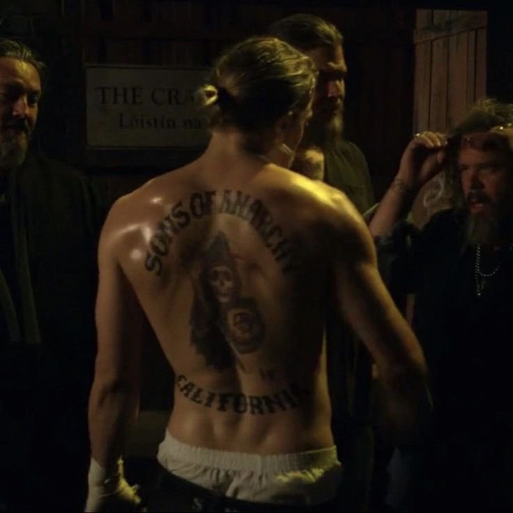 juliahunnam's tweet photo. that scene oh lord im so weak https://t.co/hDzS3WV95r