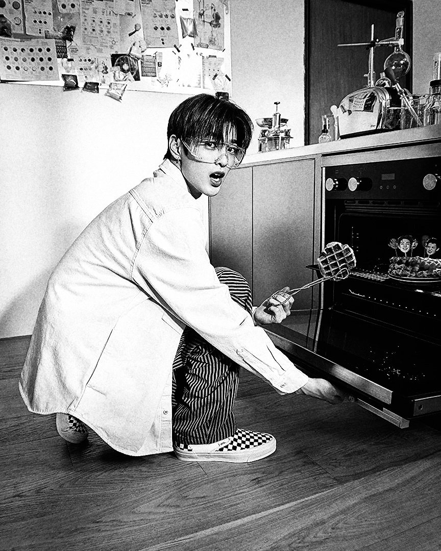kzeonho's tweet photo. Part of @Vans's club. https://t.co/pyJoAqJhR7
