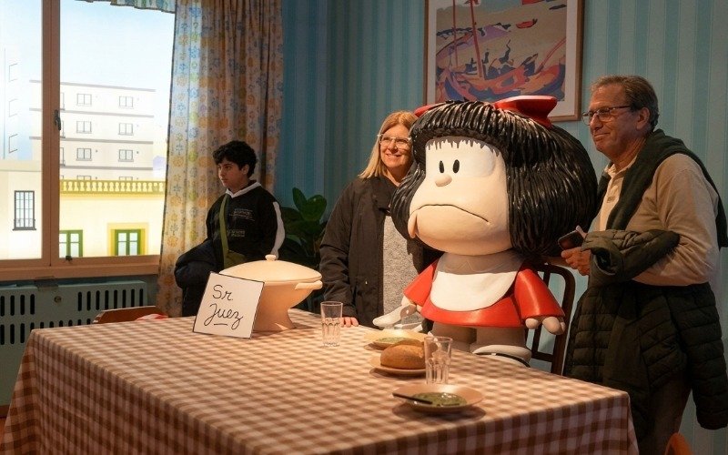entrecomunesve's tweet photo. #EnFotos | Argentina rinde homenaje a Mafalda con muestra que combina arte, emoción y tecnología

#1Oct https://t.co/P83CqJlitP