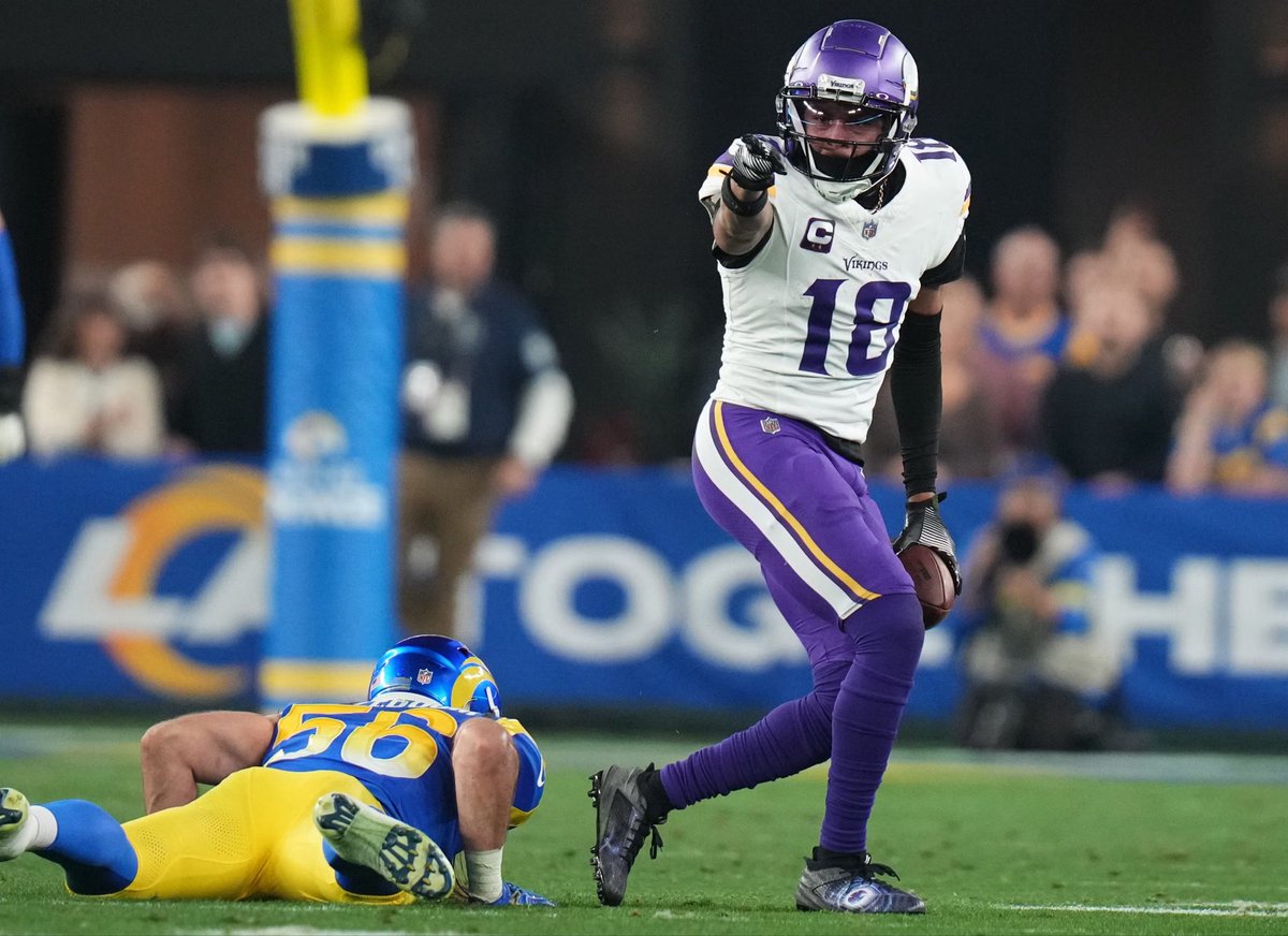 PPRFantasyTips's tweet photo. Injuries after Week 3 + who to keep an eye on because of it: 🏥⬇️

1) Chris Godwin Jr injury
- Cade Otton 📈
- Ted Hurst III 📈

2) Justin Jefferson injury
- Jordan Addison 📈
- Jauan Jennings 📈

3) Ladd McConkey injury
- QJ 📈
- Tre Harris 📈
- Oronde Gadsden 📈

4) Terrance Ferguson / Colby Parkinson injury
- Tyler Higbee 📈

5) Drake Maye injury
- Everyone on his roster 📉

6) Bucky Irving injury
- Kenneth Gainwell 📈

7) Tony Pollard injury
- Tyjae Spears 📈

8) Mike Evans injury
- Deebo Samuel Sr 📈
- George Kittle 📈

9) Baker Mayfield injury
- Whole offense 📉

10) Breece Hall injury
- Braelon Allen 📈

11) De’Von Achane injury
- Ollie Gordon 📈
- Jaylen Warren 📈

12) Rico Dowdle injury
- Jaylen Warren 📈

13) Travis Etienne Jr injury
- Alvin Kamara 📈
- Kendre Miller 📈

14) Jalen Coker injury
- Tetairoa McMillan 📈
- Darren Waller 📈

15) Adonai Mitchell injury
- Kenyon Sadiq 📈

16. DeVonta Smith injury
- Makai Lemon 📈
- Dontayvion Wicks 📈

17. Jakobi Meyers injury
- Parker Washington 📈
- BTJ 📈

18. Jadarian Price injury
- Emanuel Wilson 📈
- George Holani 📈

19. Rachaad White injury
- JCM 📈

20. Jaylen Wright injury
- Ollie Gordon 📈