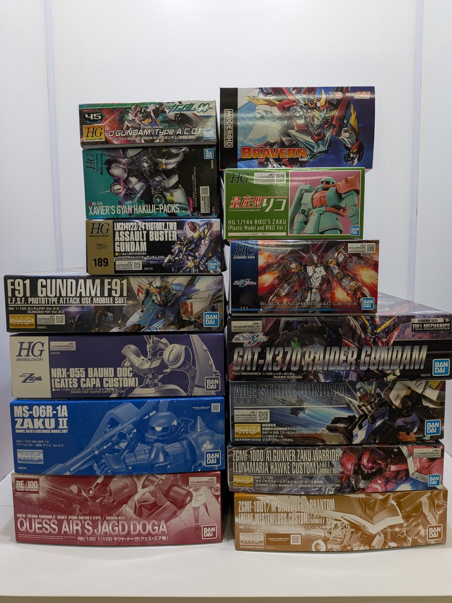 jouetsu_hobby's tweet photo. ガンプラいっぱい買い取らせていただきました！
...なんか紛れ込んでますね。
#ガンプラ https://t.co/dt5Nd2xdqq