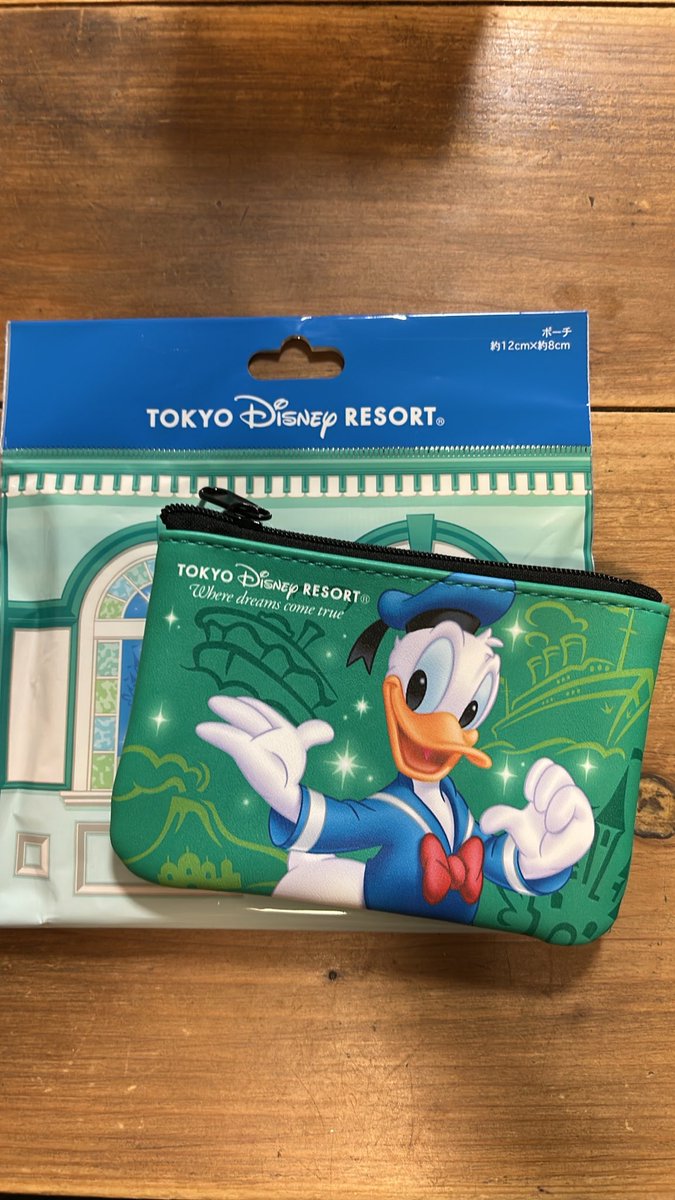 knee0408's tweet photo. 【 交換 】ディズニー  ポーチ チケット風ポーチ 

求）ミッキー、ミニー
譲)ドナルド

郵送での交換希望です。お気軽にお声がけお願い致します🙇🏻‍♀️ https://t.co/U41xstk0Jx