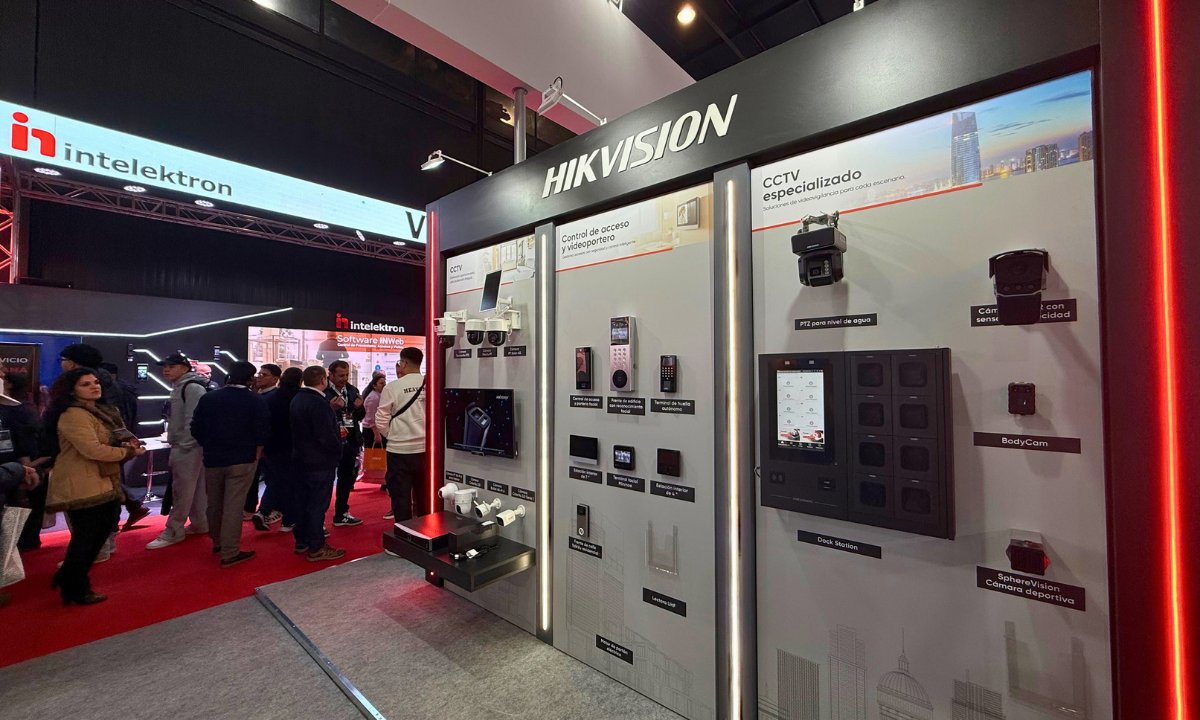 Enfasys's tweet photo. 🔴 #Hikvision y Big Dipper presentaron en Intersec 2026 soluciones de alarmas e incendio que expanden el negocio de los integradores más allá de la videovigilancia. El trabajo conjunto busca ofrecer herramientas tecnológicas completas para el canal.

🔗 https://t.co/igBnplqLhw https://t.co/DbK5RsHgZB