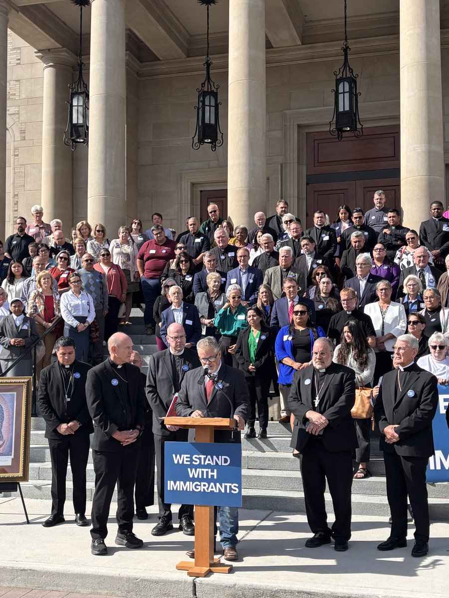 HopeBorder's tweet photo. Tennessee and Kentucky Faith and Business Leaders Stand with Immigrants

‘Families across the region in the south are living with fear, which has become a part of daily life… these aren’t strangers. They’re parishioners, coworkers and neighbors.’ - @DylanCorbett23 (@HopeBorder) https://t.co/tGa14T0QSQ