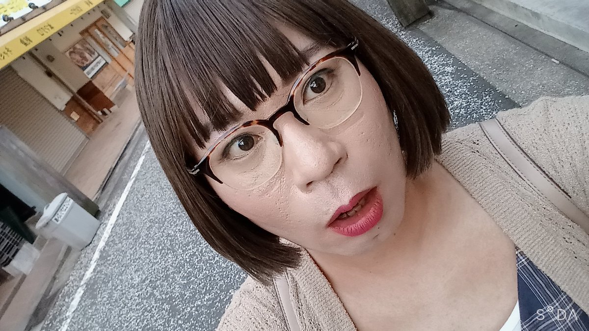 cd_aoi's tweet photo. 眼鏡👓️の日？毎日だよ〜！ https://t.co/phUPW9vX3p