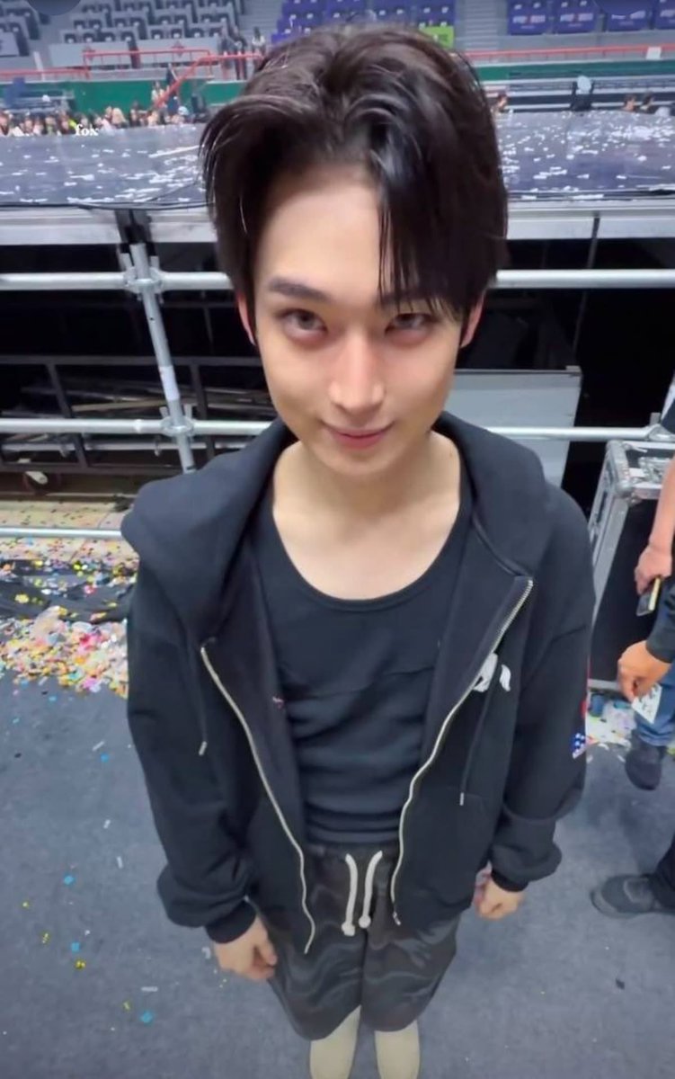 only_sunoo3's tweet photo. 반깐이 완깐과 같다고 하는 사람들에게 보여줄 사진 https://t.co/tmhfcmjkZb